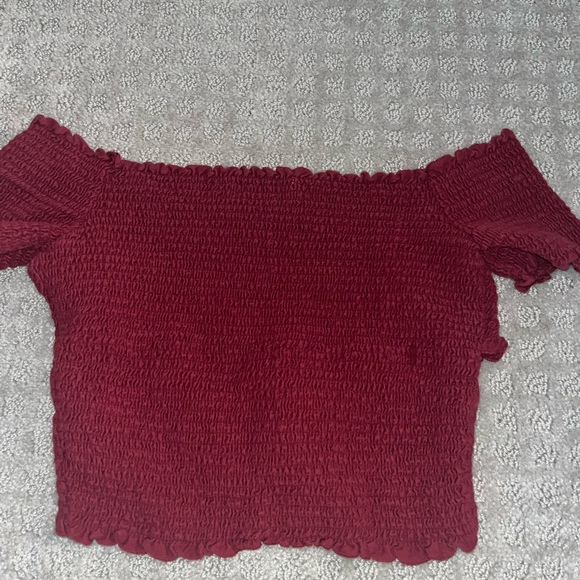 Hollister Smocked Off the Shoulder Wrap Crop Top - Picture 3 of 3